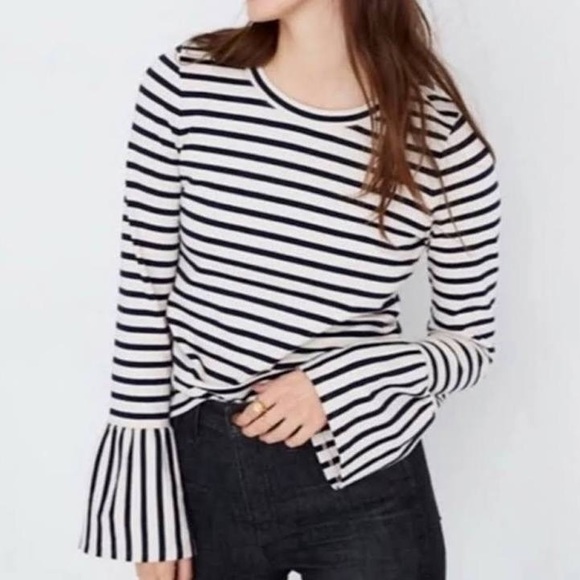 Madewell bell sleeved top - Picture 1 of 7